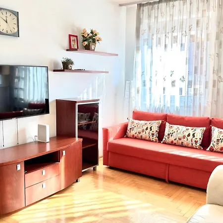 Madonna Queen - 3 Rooms, Garage * Budapest