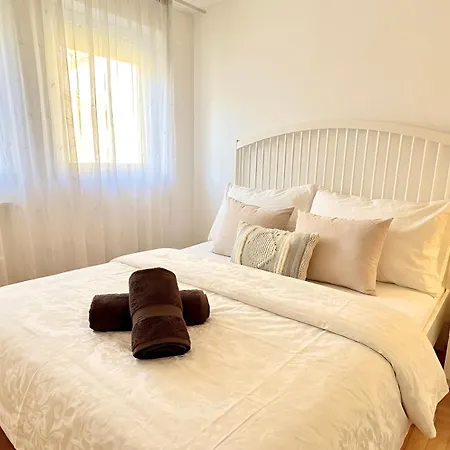Lejlighed Madonna Queen - 3 Rooms, Garage Budapest