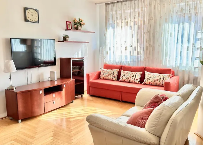 Lejlighed Madonna Queen - 3 Rooms, Garage