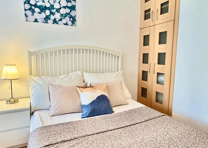 Madonna Queen - 3 Rooms, Garage