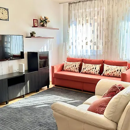 Madonna Queen - 3 Rooms, Garage *